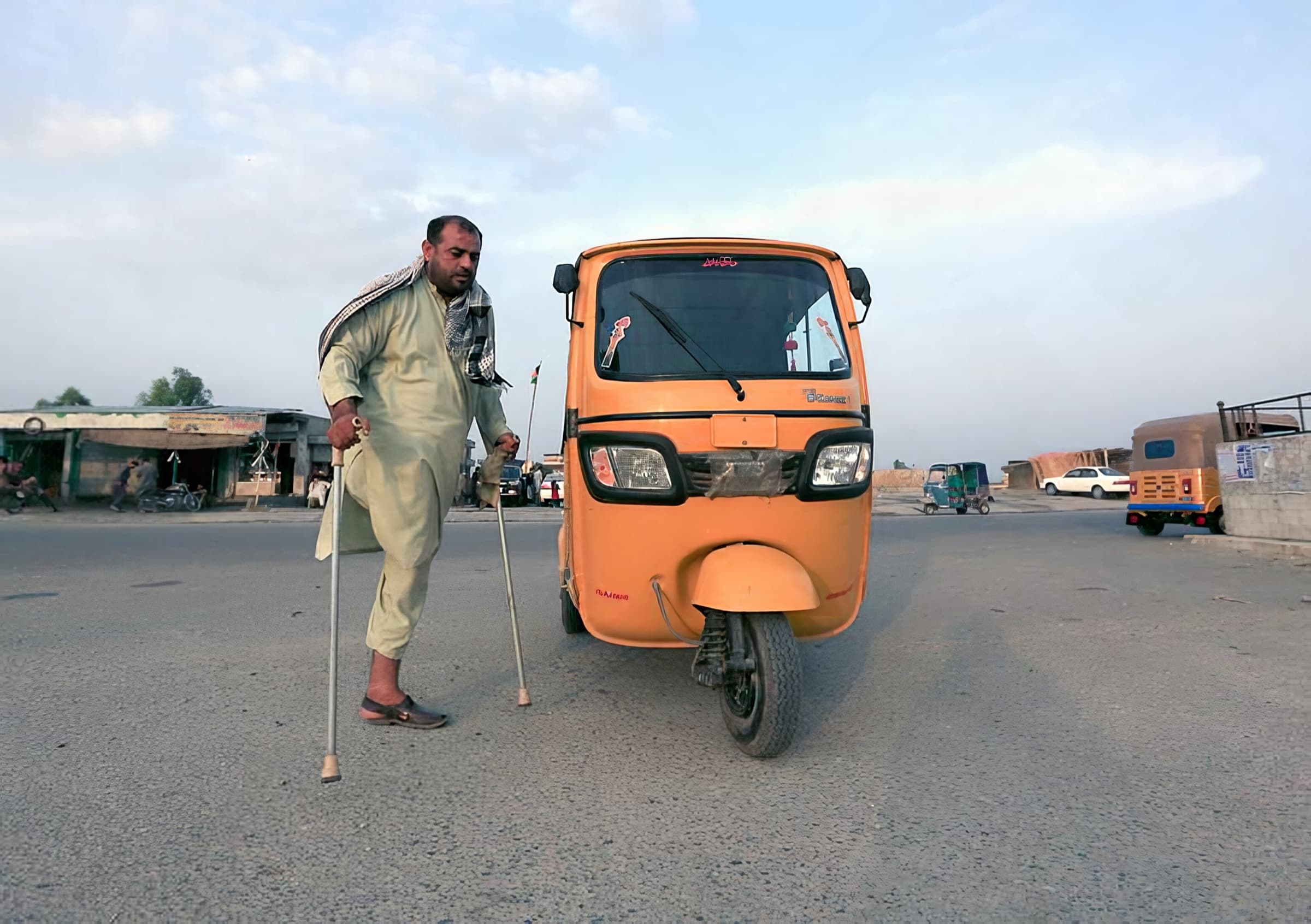 Drive to Independence; Rickshaws